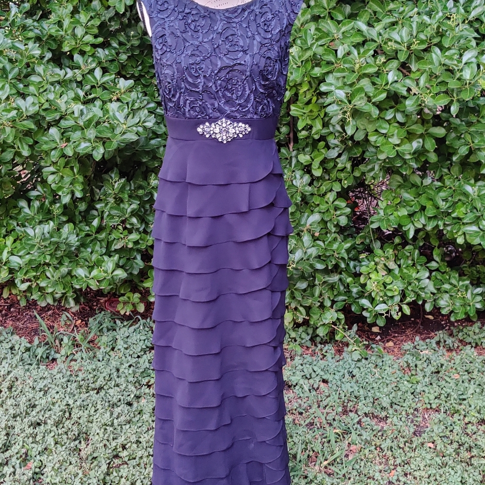 Jessica Howard formal dress